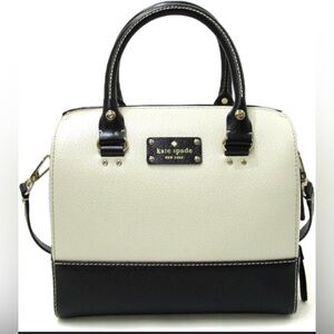 Black and white Kate spade large purse with removable crossbody straps